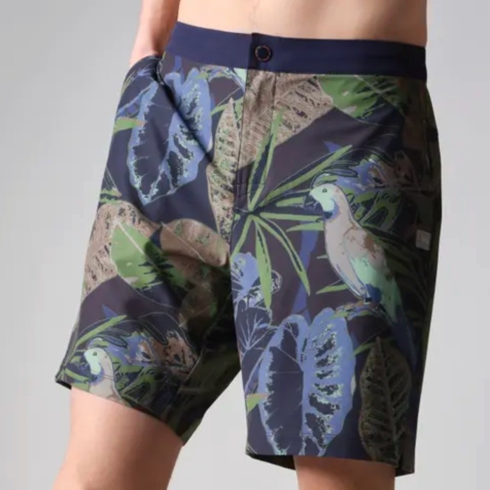 NEW Rhone Mens Size Small 6" Inseam Barrier Swim Short Tropical Floral Parrot